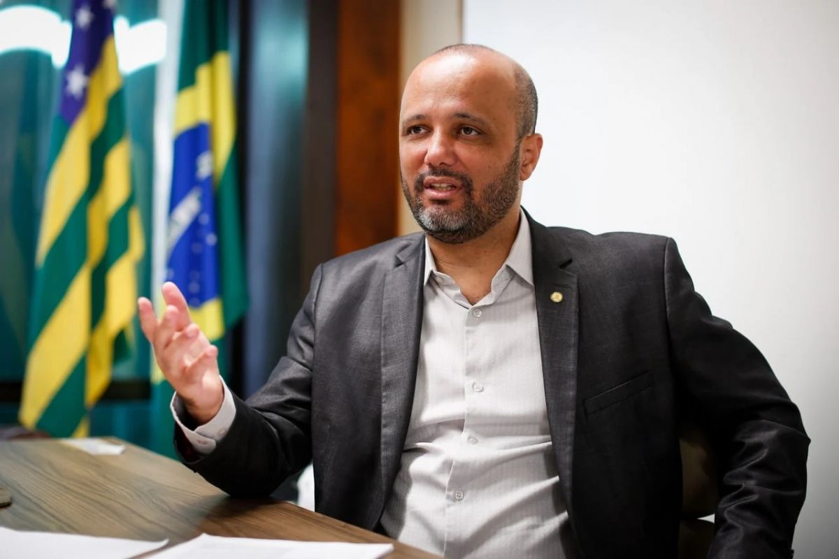 Major Vitor Hugo desiste de pré-candidatura a prefeito de Anápolis e alega nunca ter morado na cidade